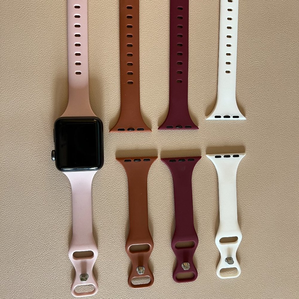 Like New - Apple Watch Series 3, 38mm Aluminum